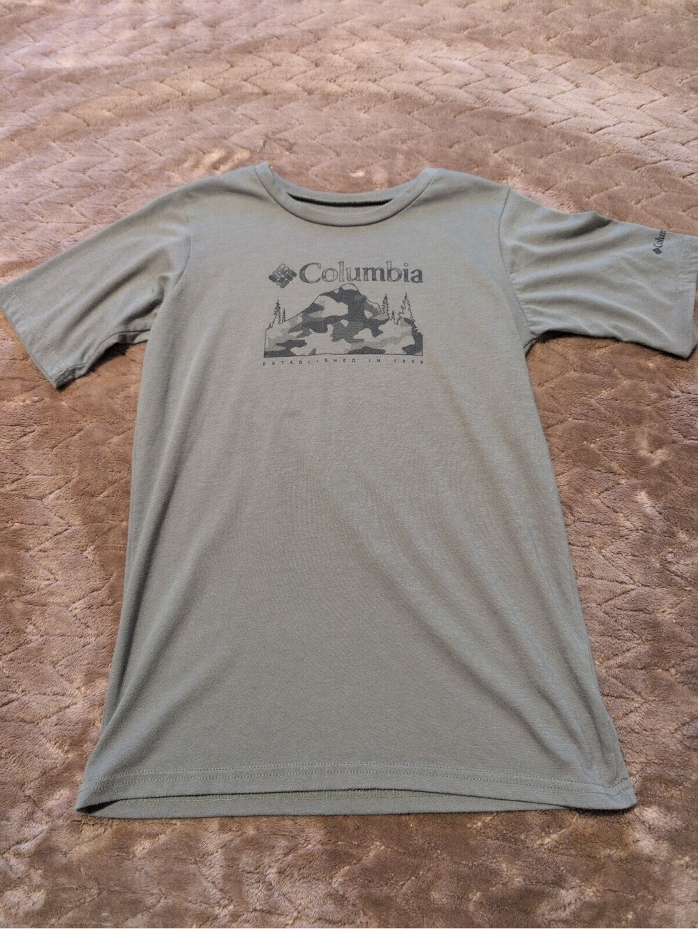 Columbia Sportswear Company Men's T-Shirt Size L 14/16 Green Outdoor Graphic Tee